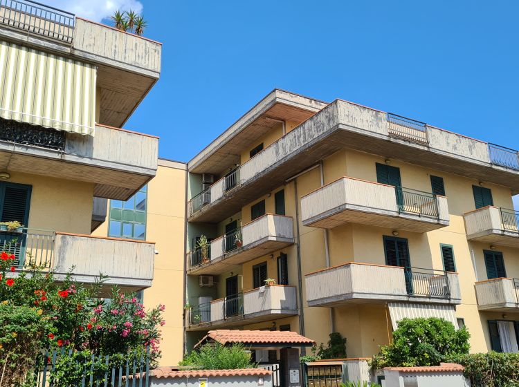 Quadrilocale in vendita, via Raffaele Leone 1, Riposto