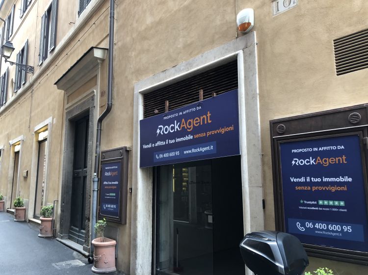 Negozio in affitto, via di Campo Marzio  10, Roma