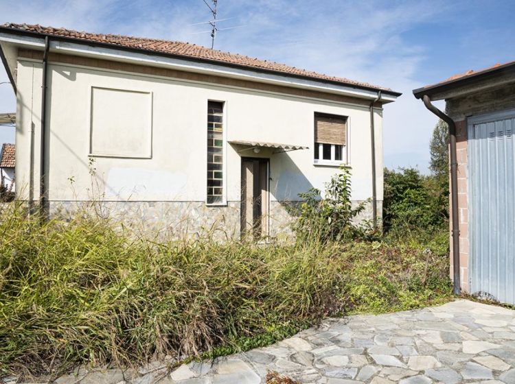 Villa in vendita, via Sandri, Lungavilla