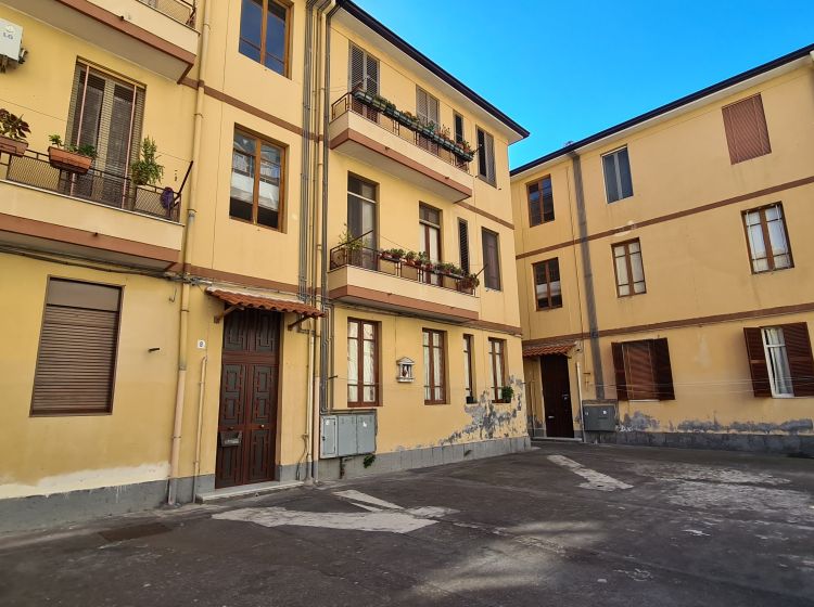 Bilocale in vendita, via Fattorini 2, Picanello, Catania