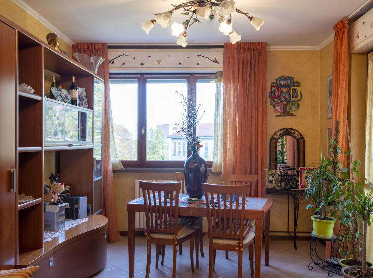 Trilocale in vendita, via Gradisca 13, Baranzate