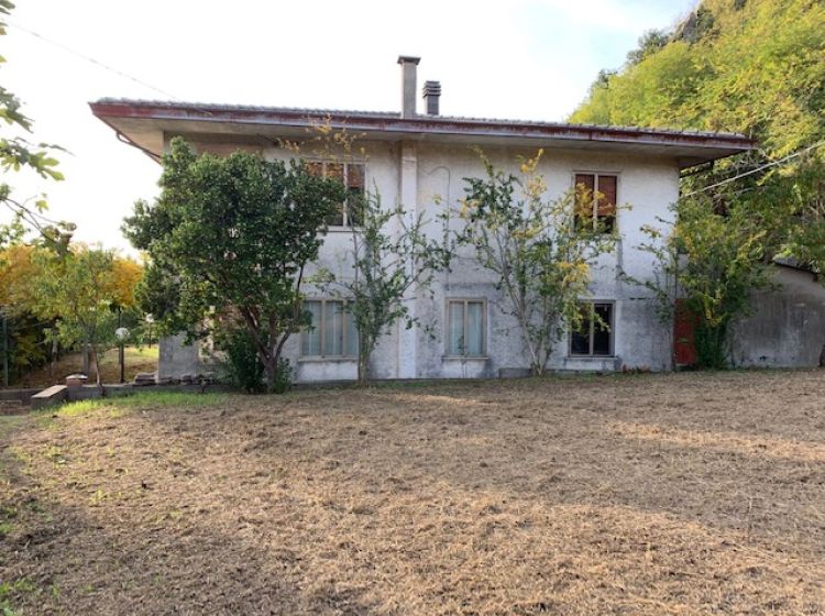 Villa in vendita, via Costanzo 30, Castelnuovo, Teolo