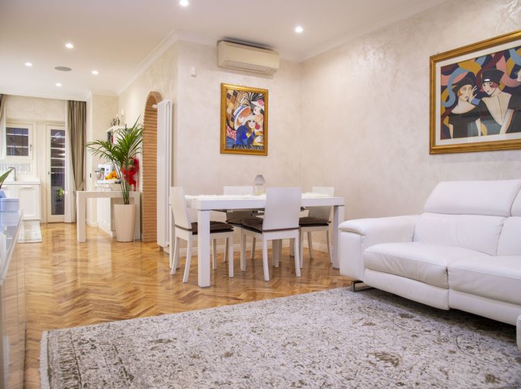 Villa in vendita, via Conza della Campania 25, Ponte di Nona, Roma