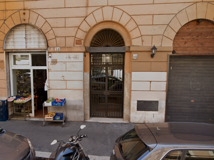 Negozio in vendita, via Messina 38, Roma