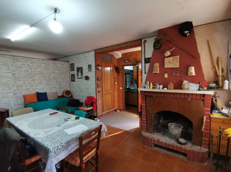 Villa in vendita, via Cisterna  26, Poggio Catino