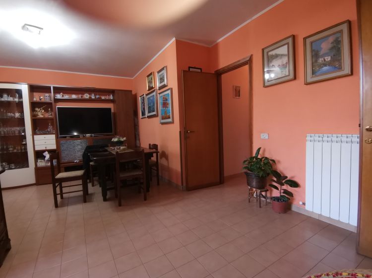 Trilocale in vendita, via Campore 6, Montopoli Di Sabina