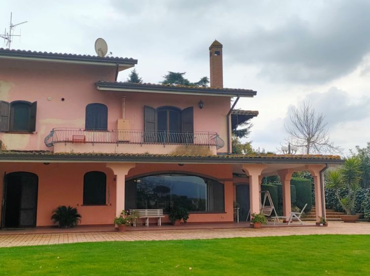 Villa in vendita, Contrada Colle Pigna, Giulianello, Cori