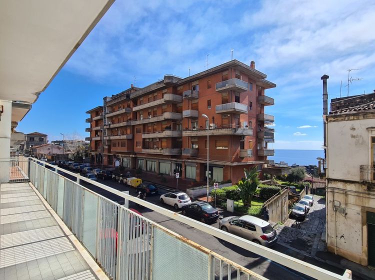 Appartamento in vendita, via Messina 345, Ognina, Catania