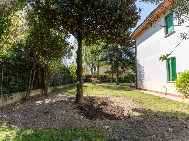 Villa, via C. Cavour  15, Vigonza, Vigonza