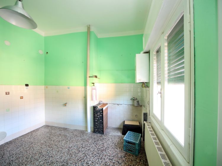 Trilocale in vendita, Salita di Pino Sottano 2, Molassana, Genova