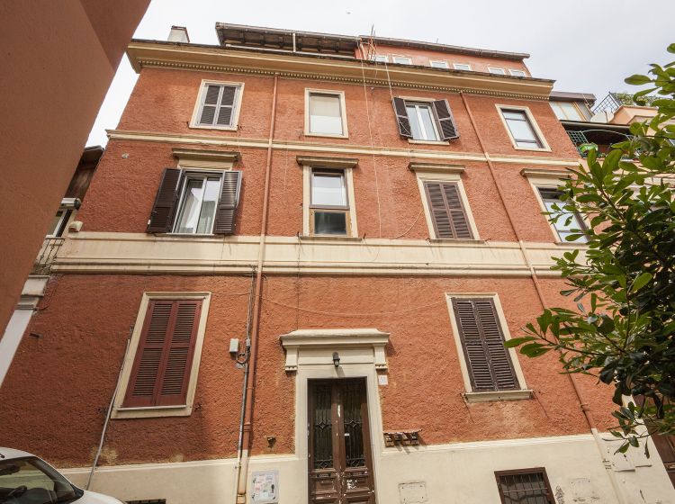 Bilocale in vendita, via Como, Bologna, Roma
