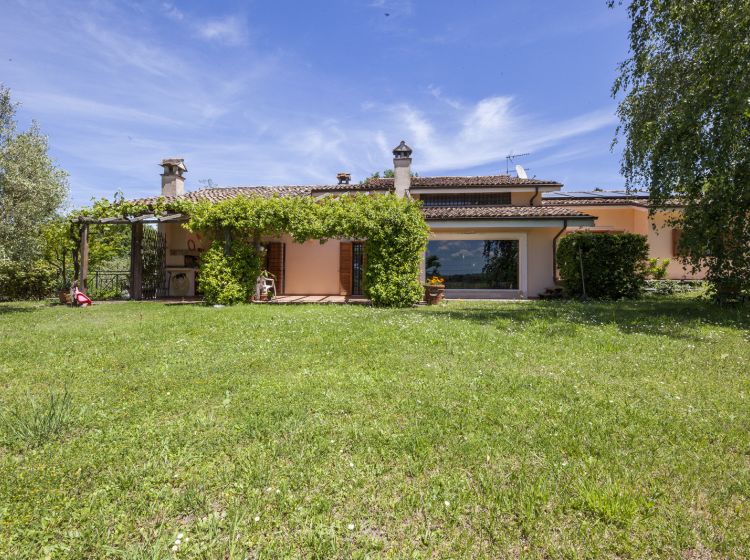 Villa in vendita, via Antonio De Curtis  4, Rignano Flaminio