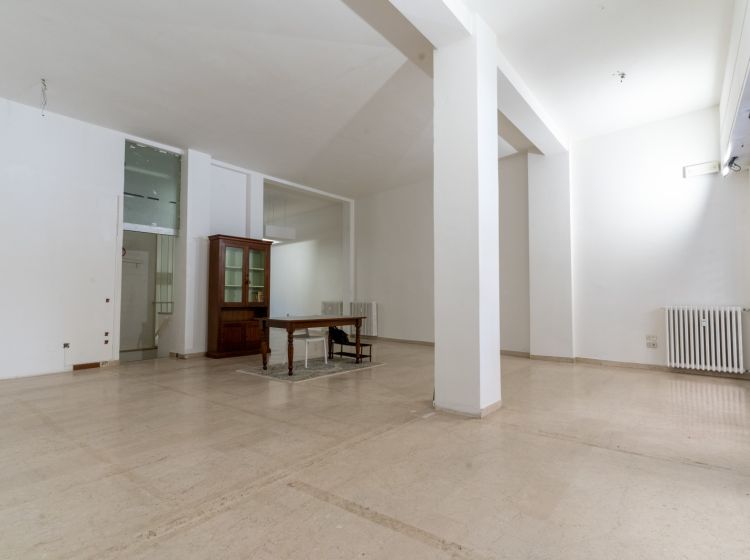 Negozio in vendita, via Cesare Battisti  12, Riviere, Padova