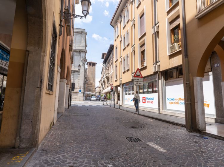 Negozio in vendita, via Cesare Battisti  12, Riviere, Padova
