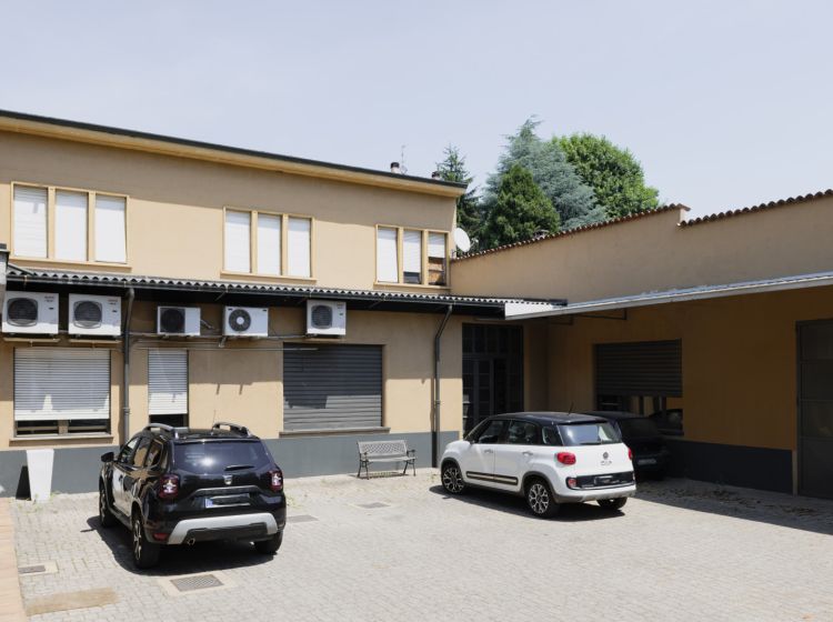 Stabile o palazzo in vendita, Corso Milano  85, Bovisio-masciago