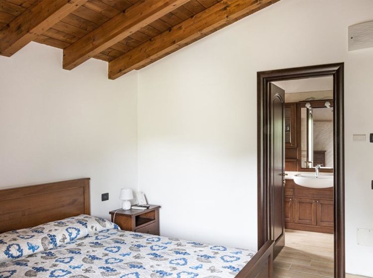 Villa in vendita, Strada Madonna  27, Casteggio