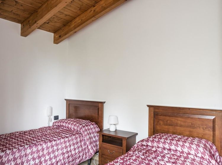 Villa in vendita, Strada Madonna  27, Casteggio