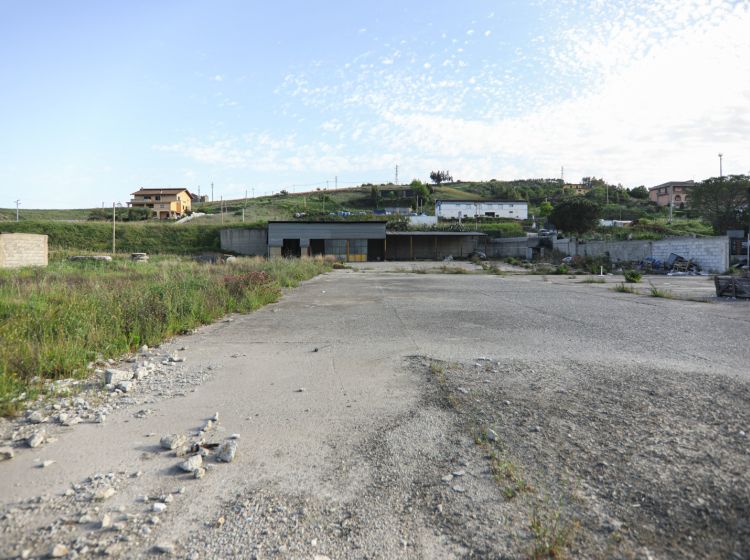 Capannone, viale Emilia  25, Catanzaro Lido, Catanzaro