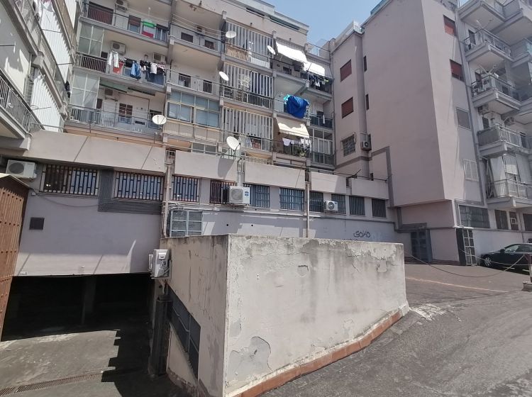 Box / Garage, via Vercelli  9, Vulcania, Catania