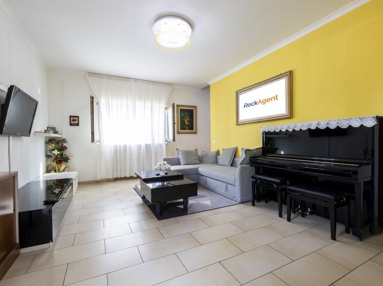 Villa in vendita, via Conza della Campania, Ponte di Nona, Roma