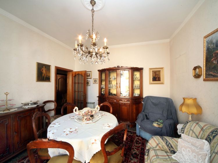 Quadrilocale in vendita, via Giuseppe Casaregis 47, Centro, Genova