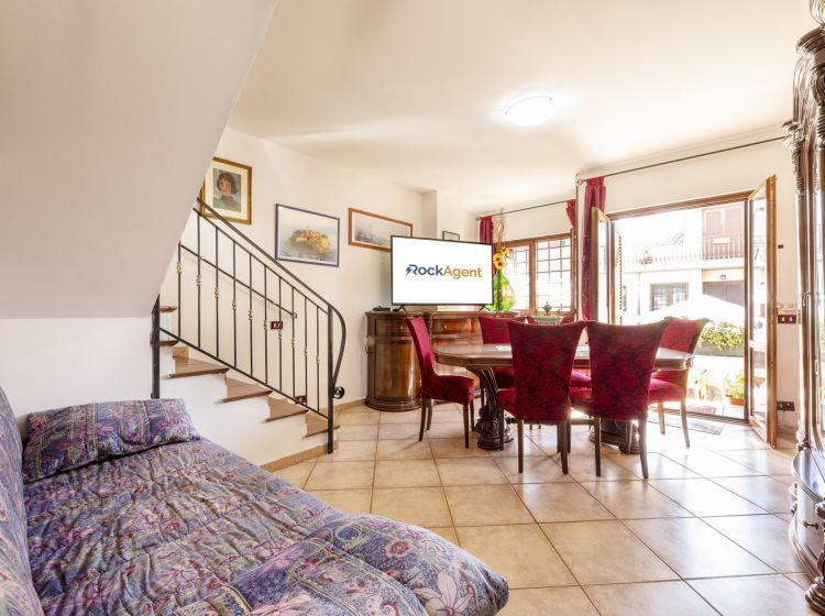 Villa in vendita, viale Valle dell'Aniene 40, Marco Simone, Guidonia Montecelio