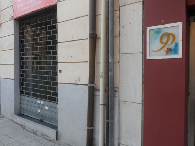 Negozio in affitto, via Luciano Manara  62, Centro, Messina