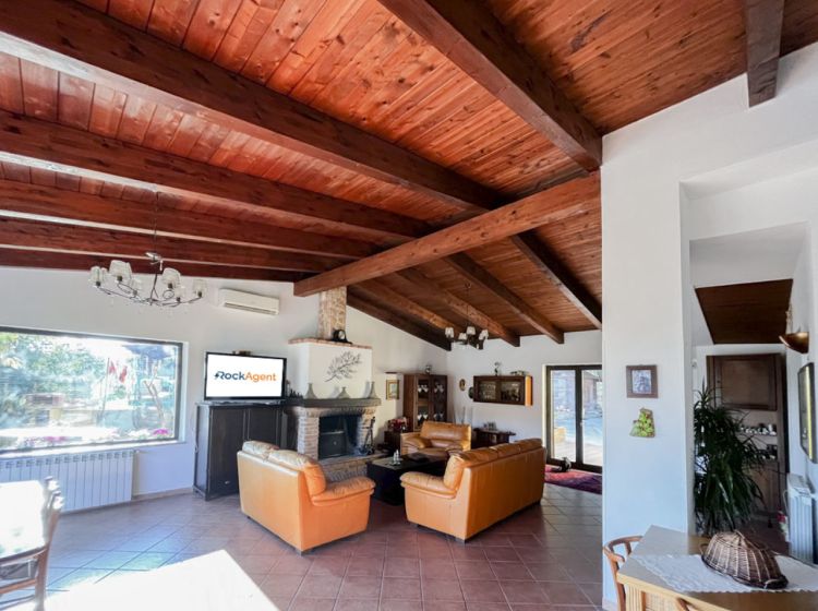 Villa in vendita, Contrada Donnantona, Donnantona, Borgia