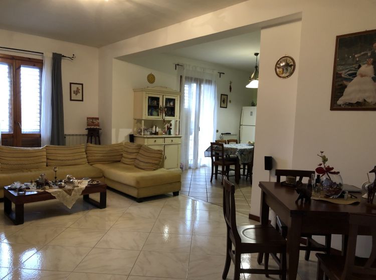 Quadrilocale in vendita, viale della Regione  72, Nicolosi
