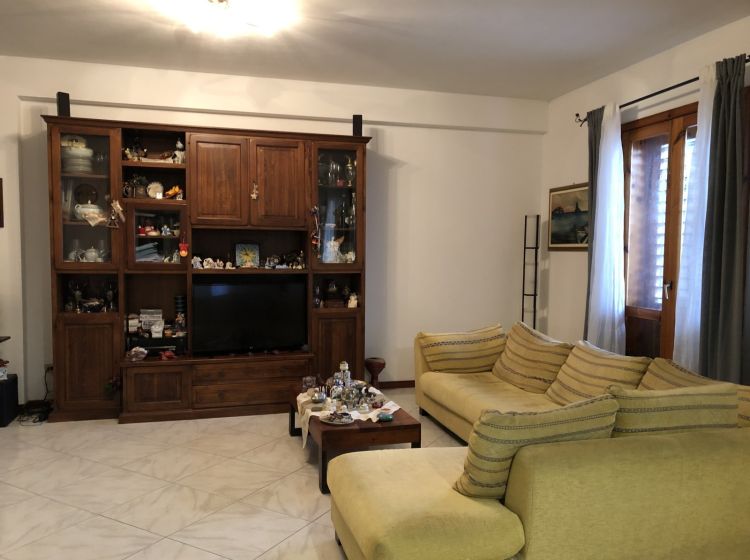 Quadrilocale in vendita, viale della Regione  72, Nicolosi