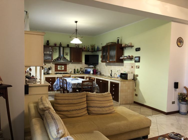 Quadrilocale in vendita, viale della Regione  72, Nicolosi