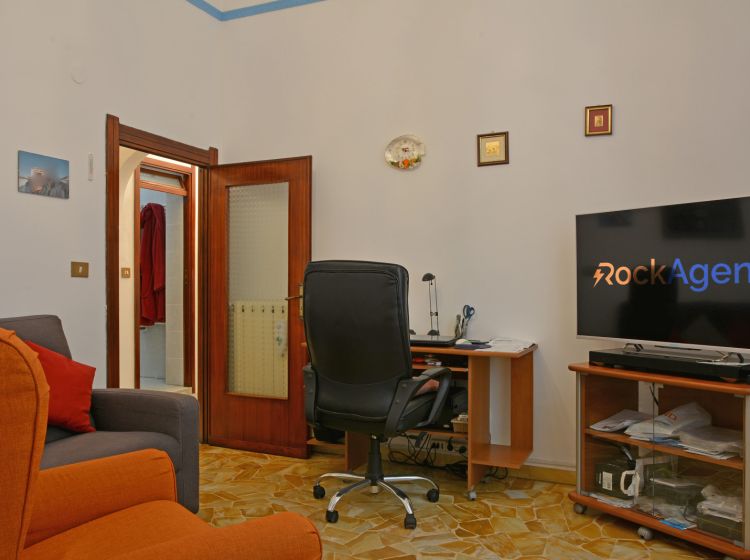 Quadrilocale in vendita, via XX Settembre  20, Centro Storico, Savona