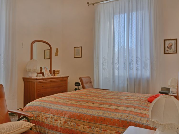 Quadrilocale in vendita, via XX Settembre  20, Centro Storico, Savona