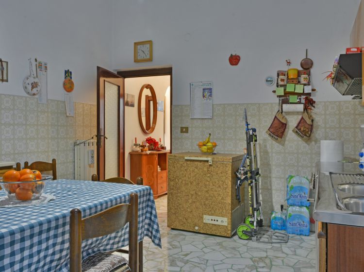 Quadrilocale in vendita, via XX Settembre  20, Centro Storico, Savona