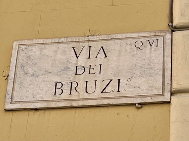 Negozio in affitto, via dei Bruzi  6, San Lorenzo, Roma