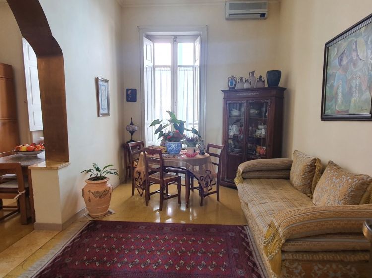 Appartamento in vendita, via Cappuccini  2, Centro, Crotone