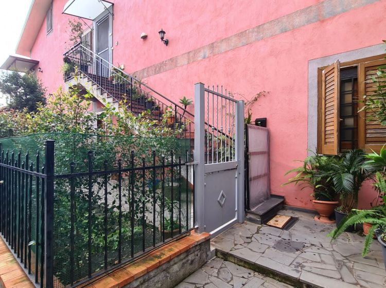 Trilocale in vendita, via San Francesco D'Assisi 10, Riposto