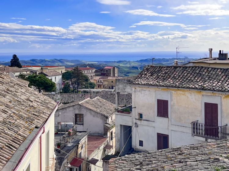 Appartamento in vendita, via Raffaele Mottola d'Amato  8, Centro Storico, Catanzaro