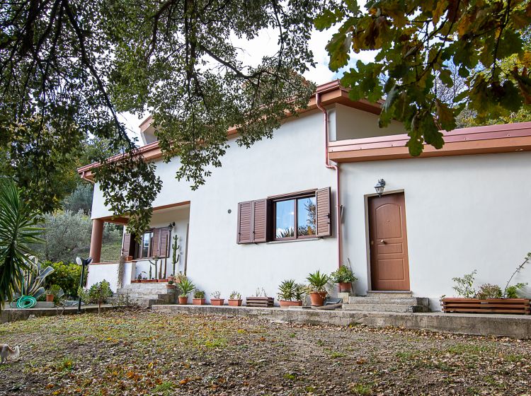 Villa, via Giuseppe Maria Muscari, Pontegrande, Catanzaro