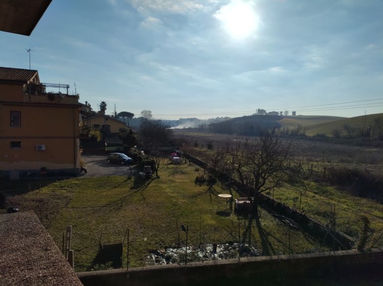 Bilocale in vendita, via Tenuta della Calandrella 30, Ardeatino, Roma