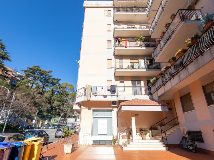 Appartamento, viale dei Normanni  45, Centro Storico, Catanzaro