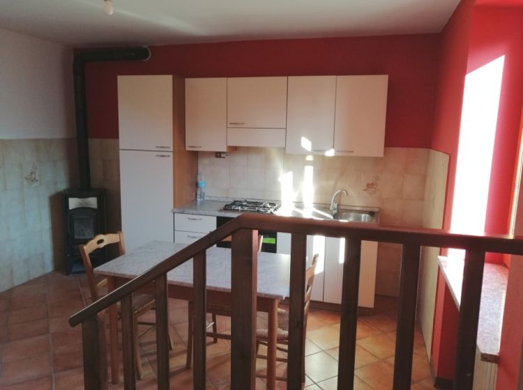 Terratetto unifamiliare in vendita, via V. Veneto  27, Pecorara, Alta Val Tidone