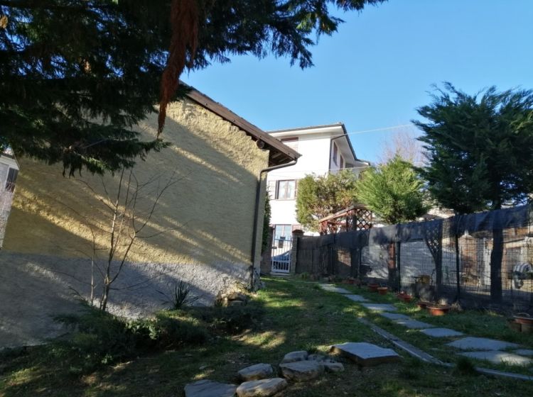 Terratetto unifamiliare in vendita, via V. Veneto  27, Pecorara, Alta Val Tidone