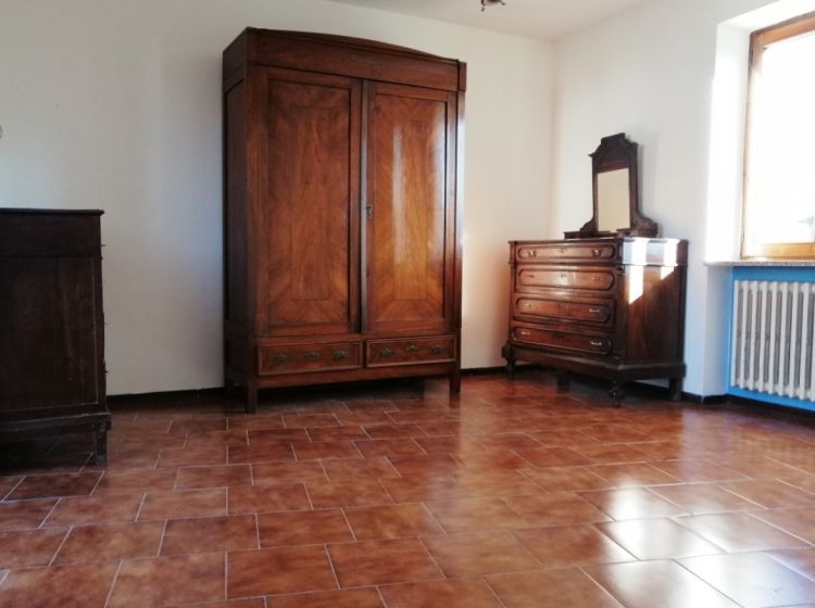Terratetto unifamiliare in vendita, via V. Veneto  27, Pecorara, Alta Val Tidone