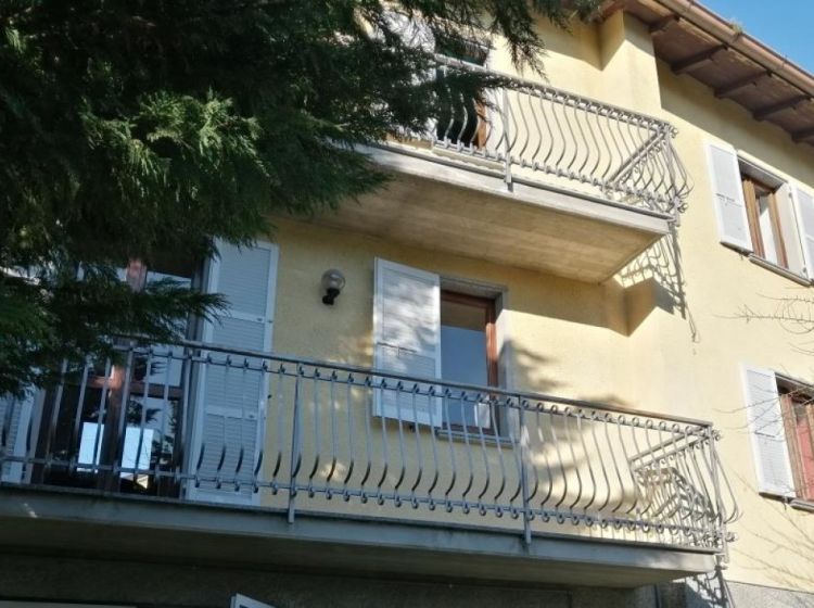 Terratetto unifamiliare in vendita, via V. Veneto  27, Pecorara, Alta Val Tidone