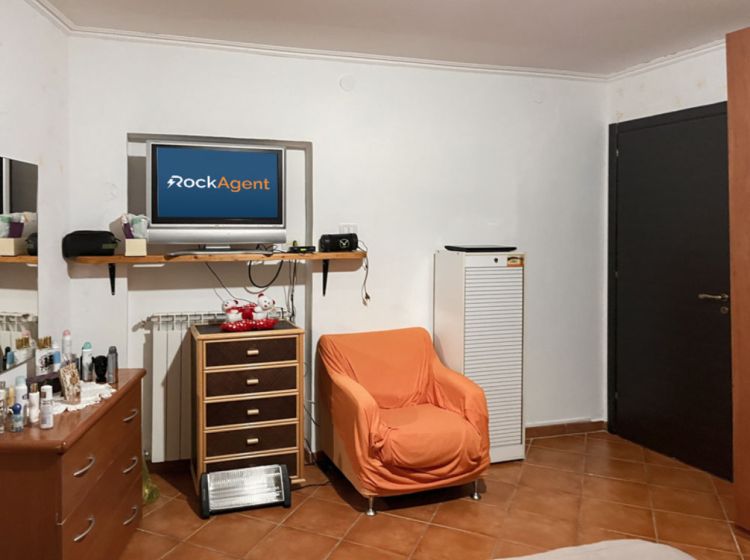 Bilocale in vendita, via Fiume Tacina  26, Sala, Catanzaro