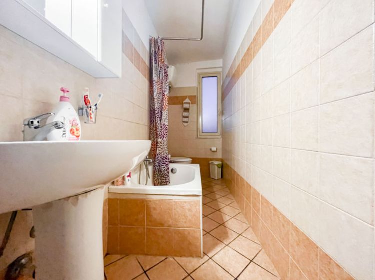 Bilocale in vendita, via Fiume Tacina  26, Sala, Catanzaro