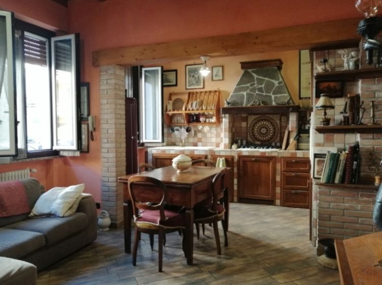 Trilocale in vendita, Bobbio  PC  Italia, Bobbio