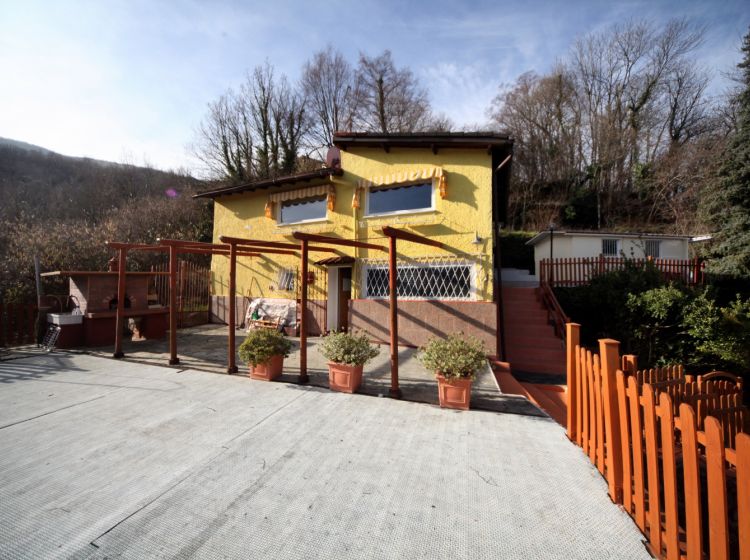 Villa in vendita, via Don Michele Codeviola  8, San Salvatore, Cogorno