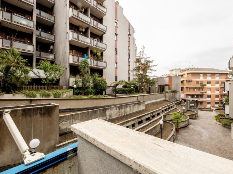 Trilocale in vendita, Piazzale Roberto Ardigò  30, Montagnola, Roma
